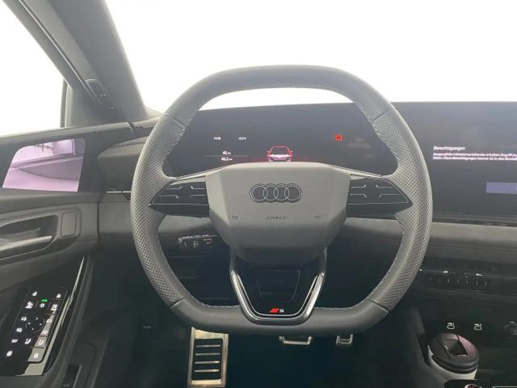 Audi S6 e-tron