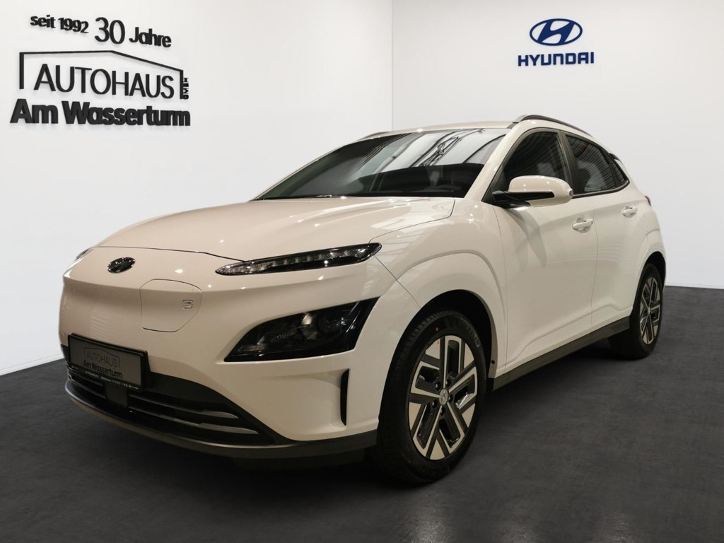 Hyundai Kona Select 2WD