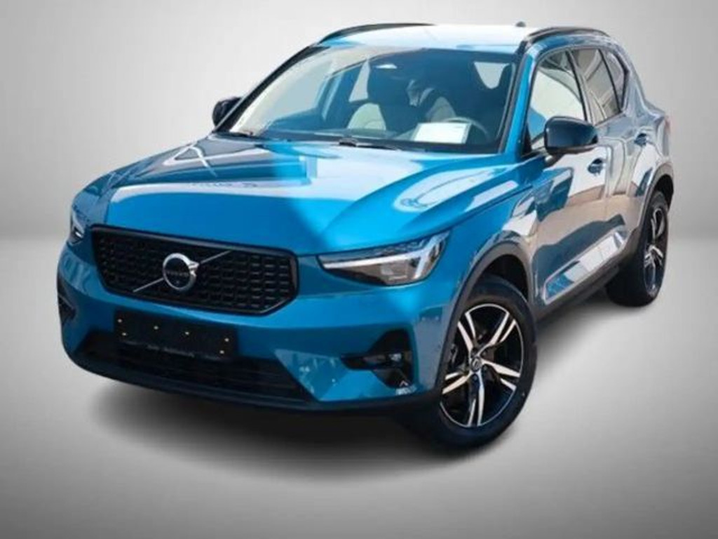 Volvo XC40 Business Plus Dark