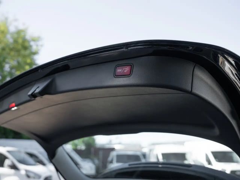 Mercedes-Benz C-Klasse C 200 AVANTGARDE Estate C 200 d