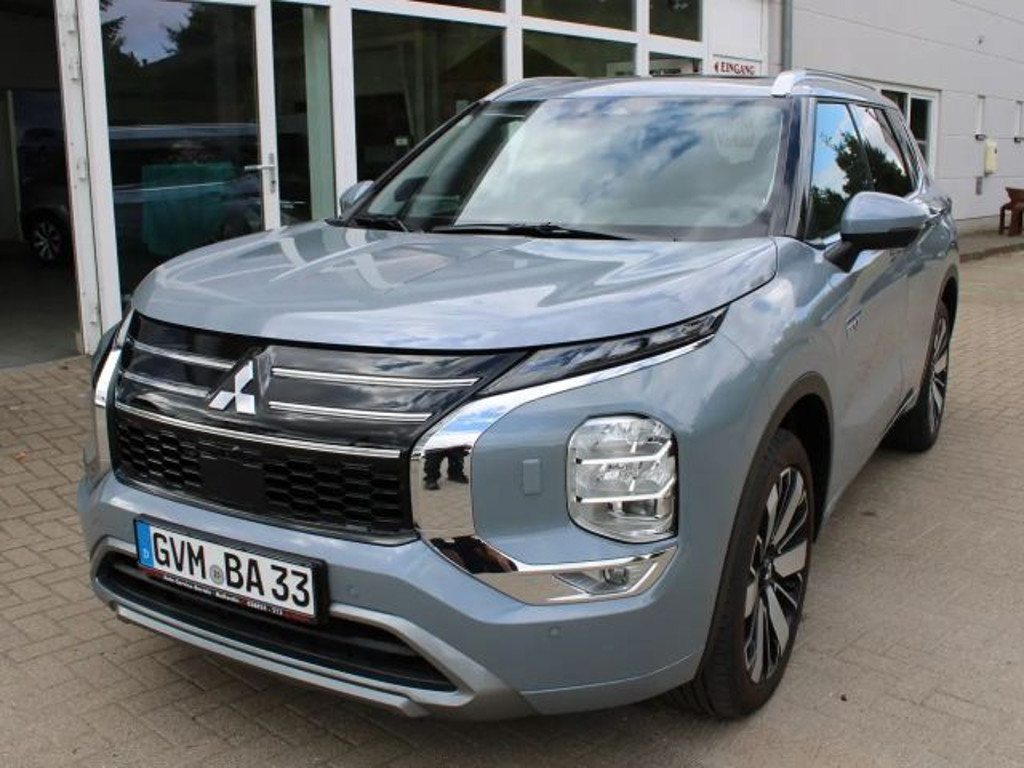 Mitsubishi Outlander PHEV 4WD