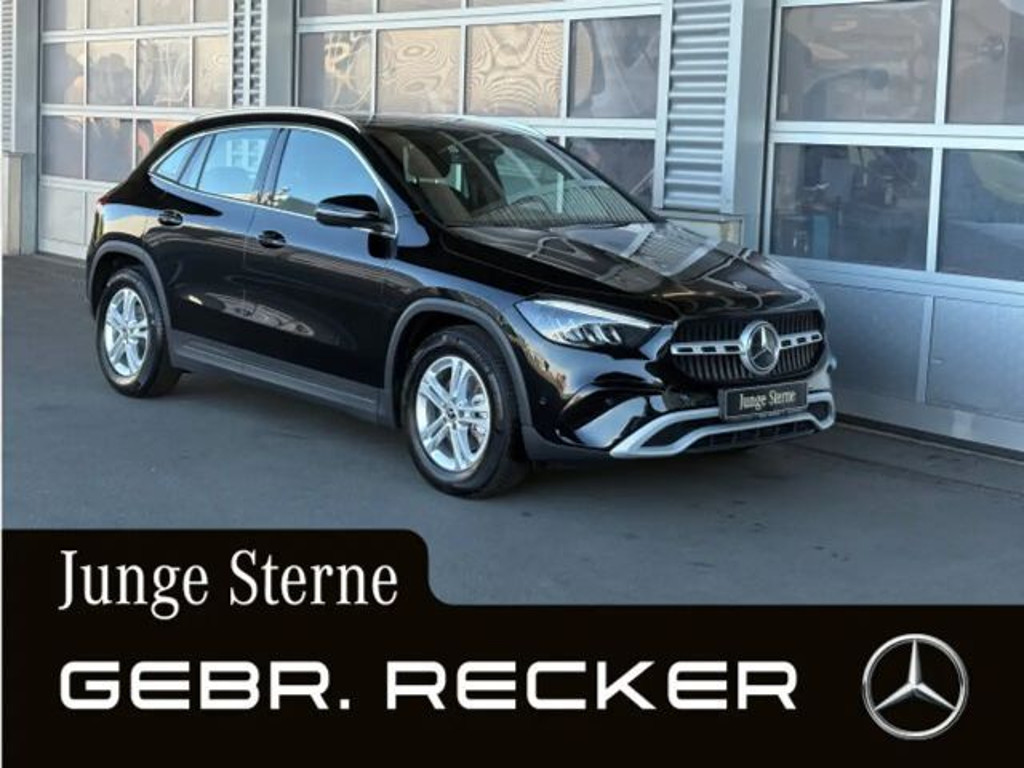 Mercedes-Benz GLA-Klasse GLA 200 GLA 200 Advanced AHK LED Kamera e.Heckklappe DAB