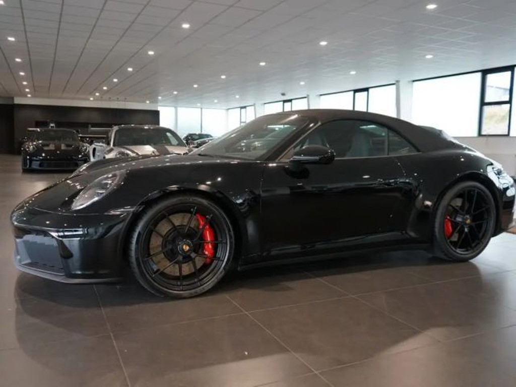 Porsche 992