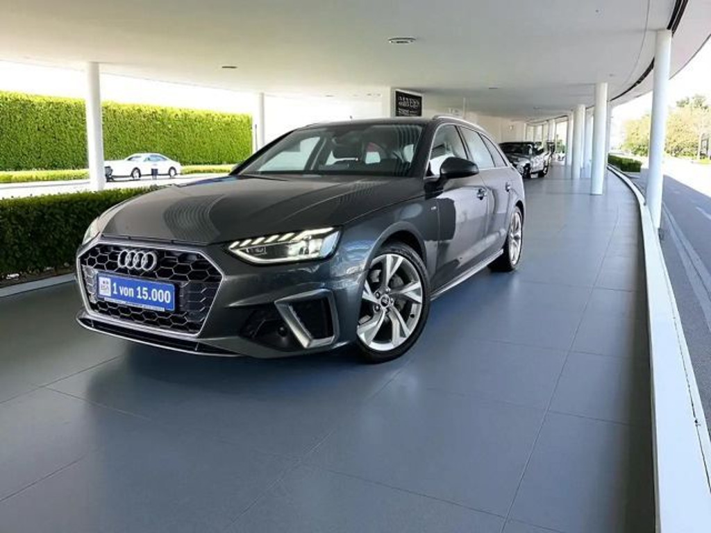 Audi A4 Avant S-Line 40 TFSI
