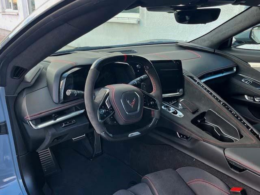 Corvette C8