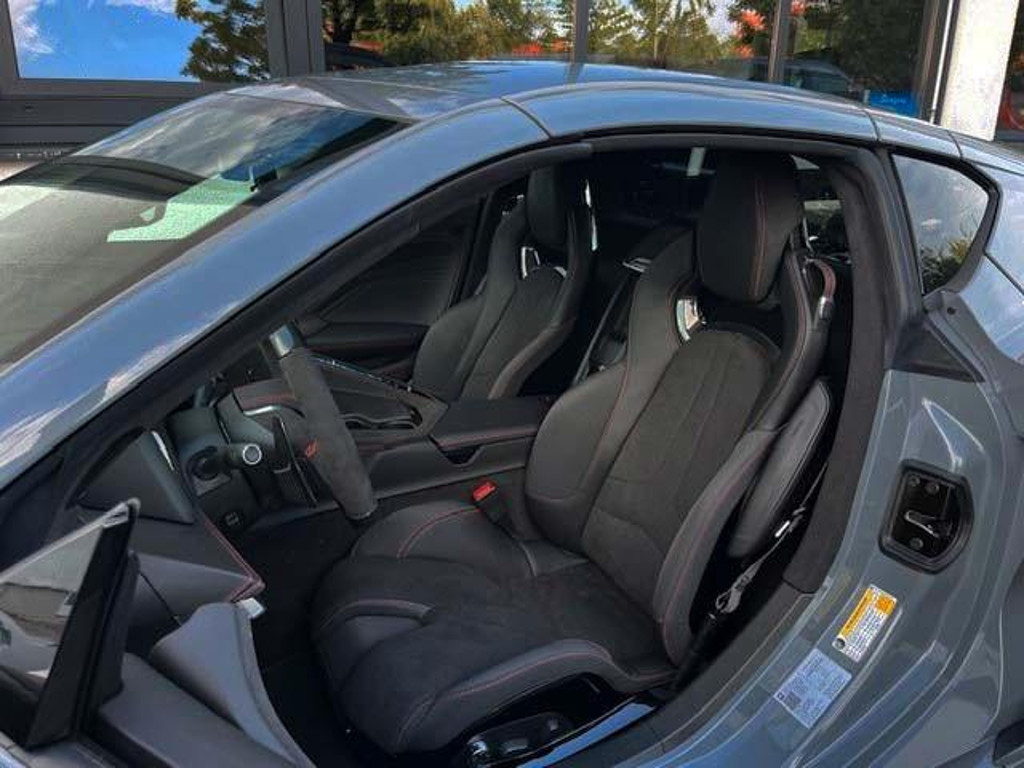 Corvette C8