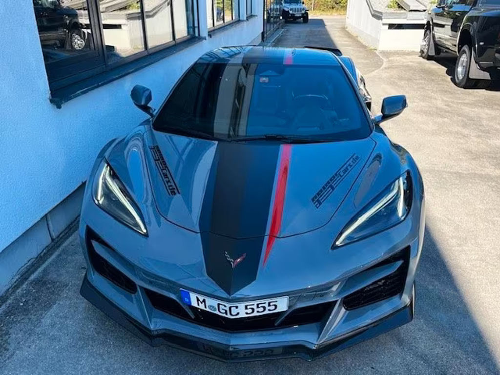 Corvette C8