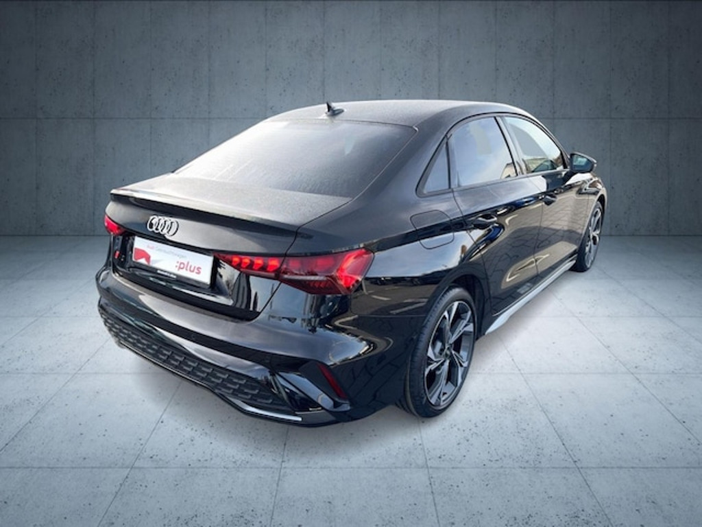 Audi A3 Sedan S-Line 30 TFSI