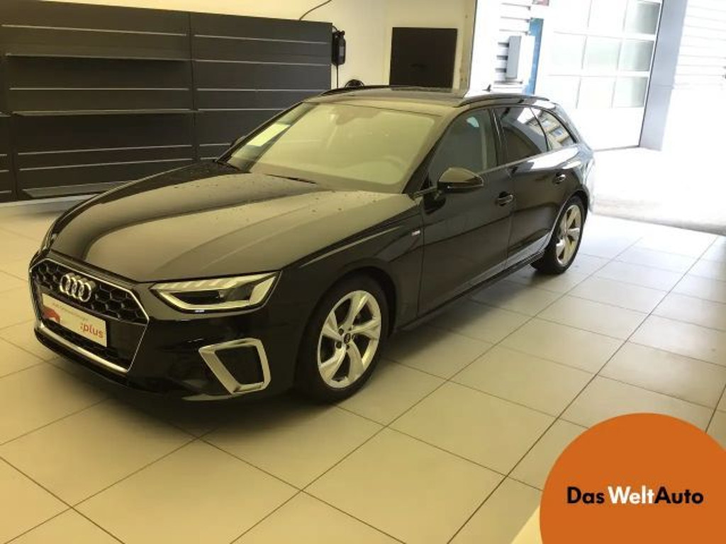 Audi A4 S-Line 30 TDI