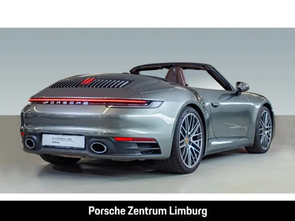 Porsche 992