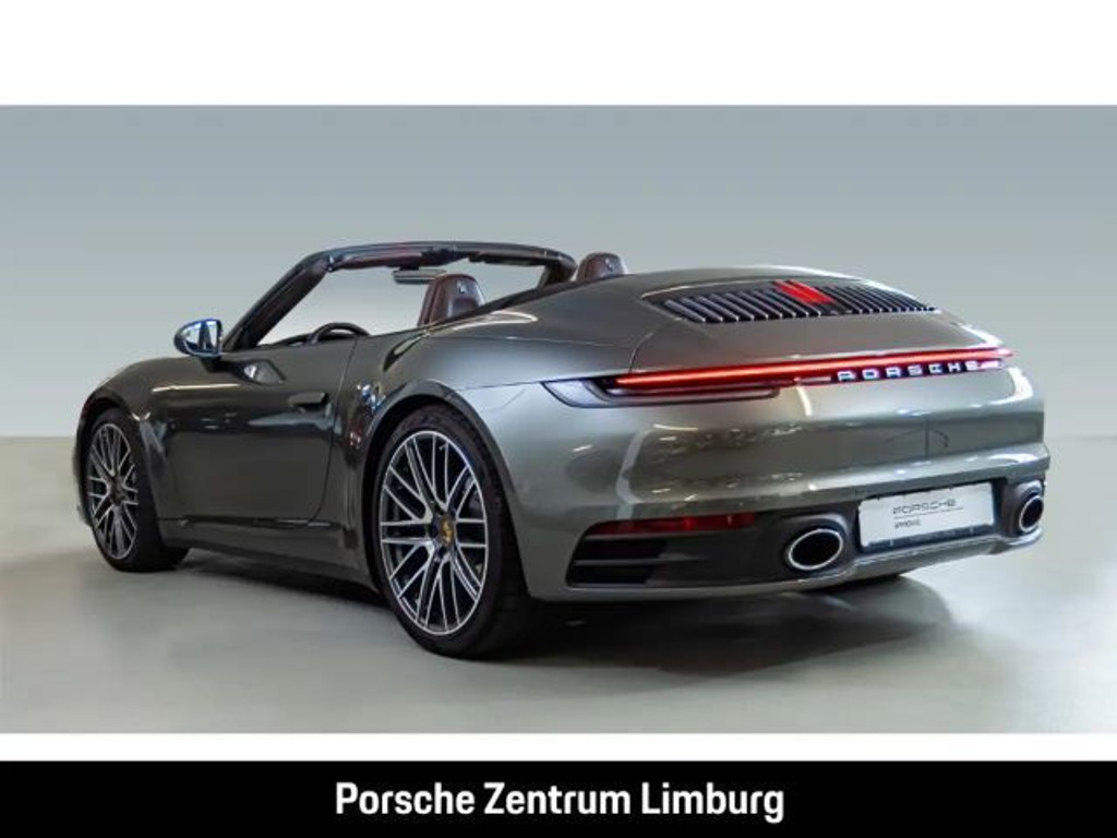 Porsche 992