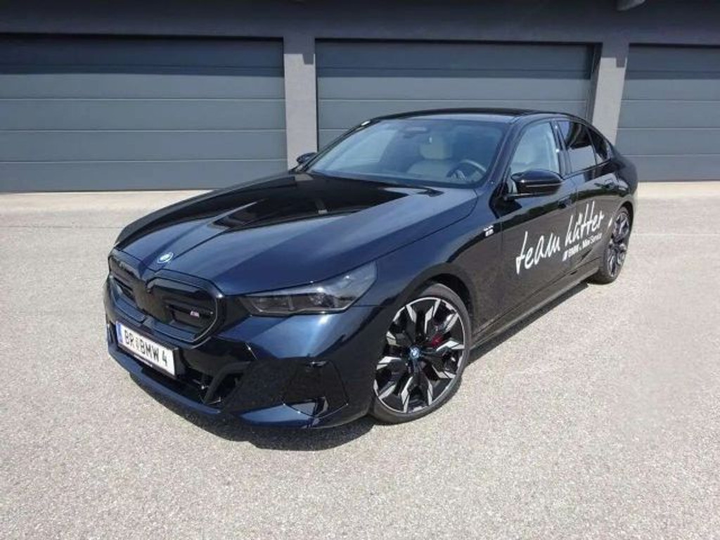 BMW i5 xDrive Sedan M60