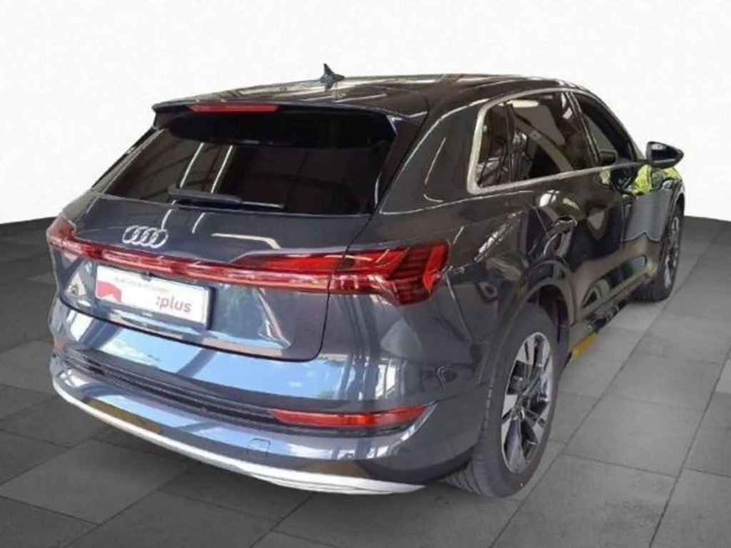 Audi e-tron Quattro 50