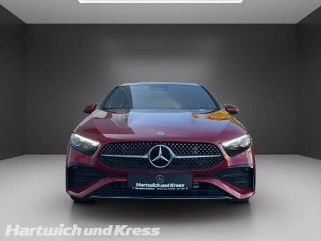 Mercedes-Benz A-Klasse A 180 AMG Line A 180 d