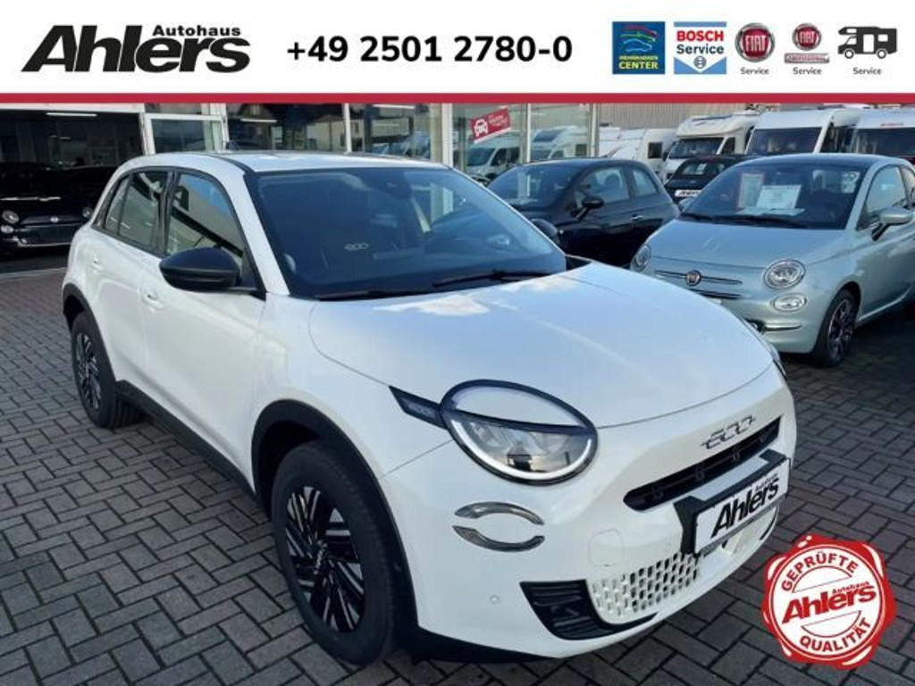 Fiat 600e +CARPLAY+KAMERA+TOTWINKEL+SITZH+KEYLESS+KLIMAAUTO+