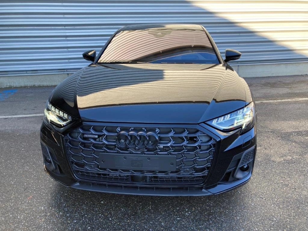 Audi A8 Quattro Hybride 60 TFSI