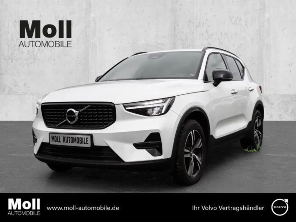 Volvo XC40 Plus Dark
