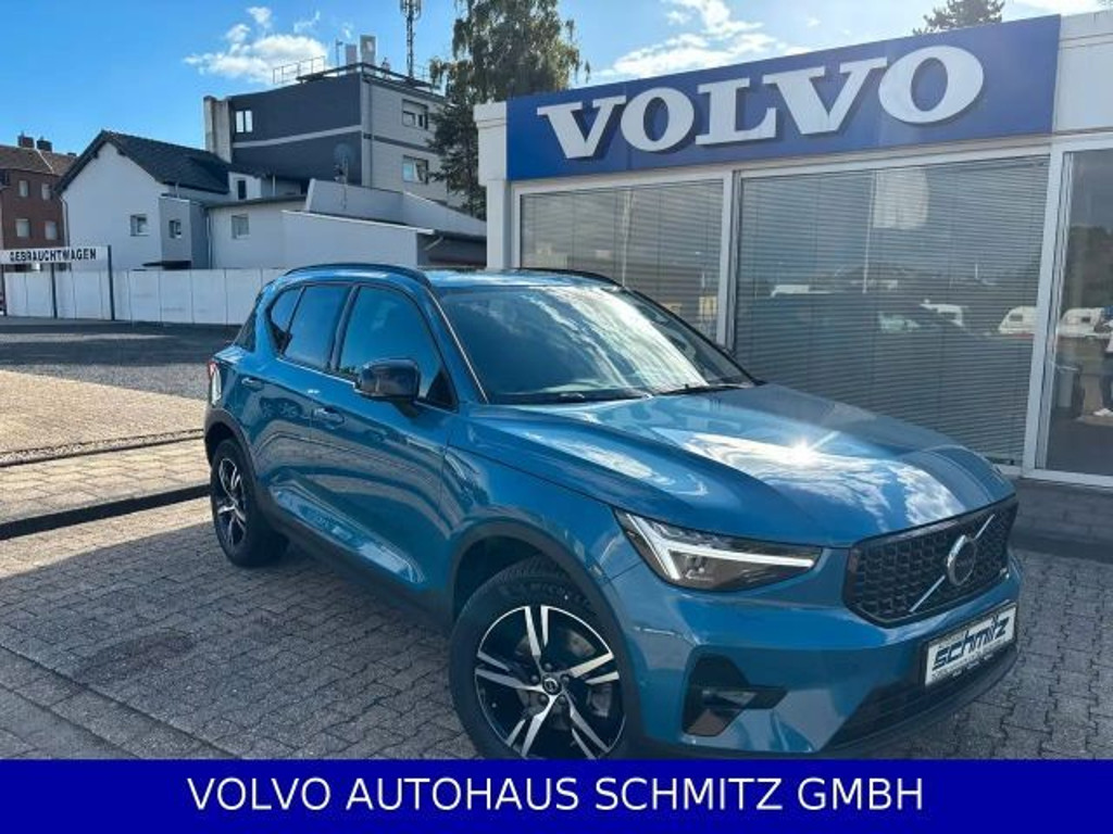 Volvo XC40 Plus Dark