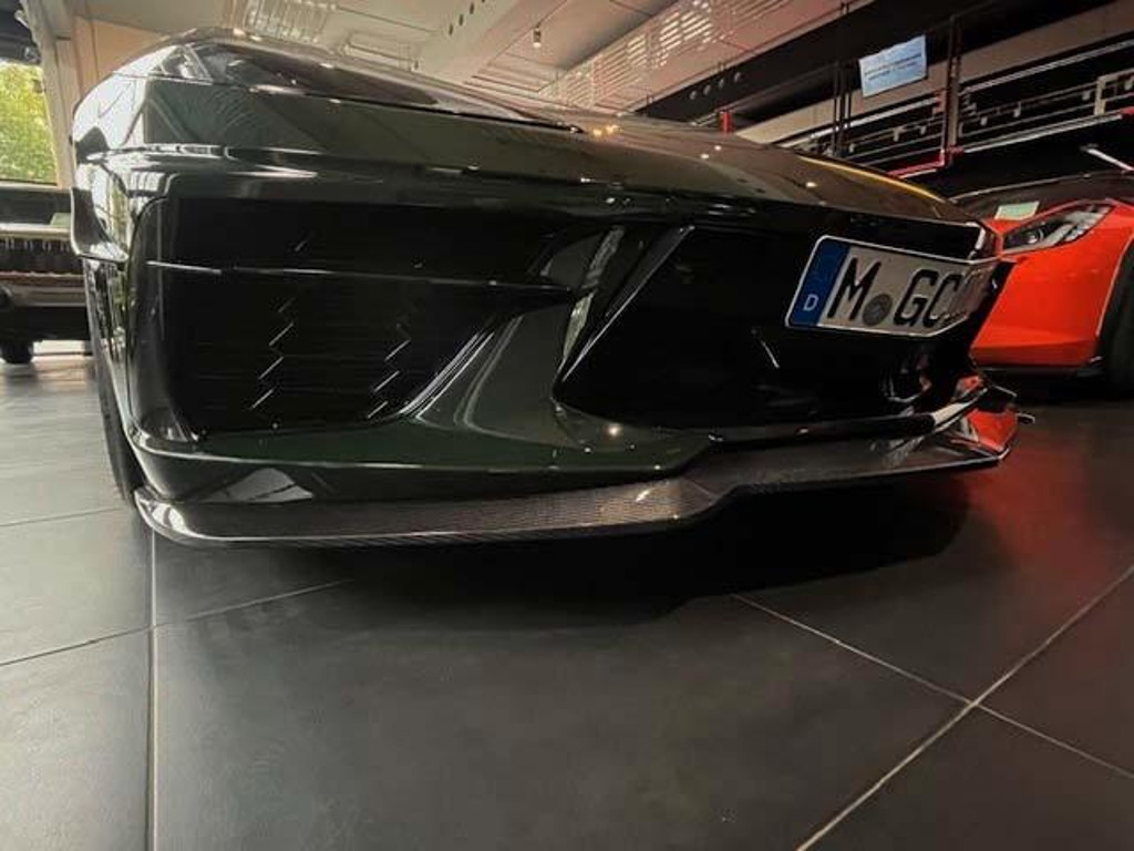 Corvette C8