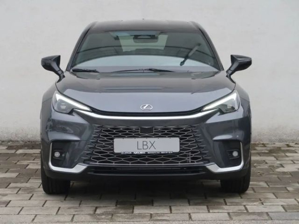 Lexus LBX