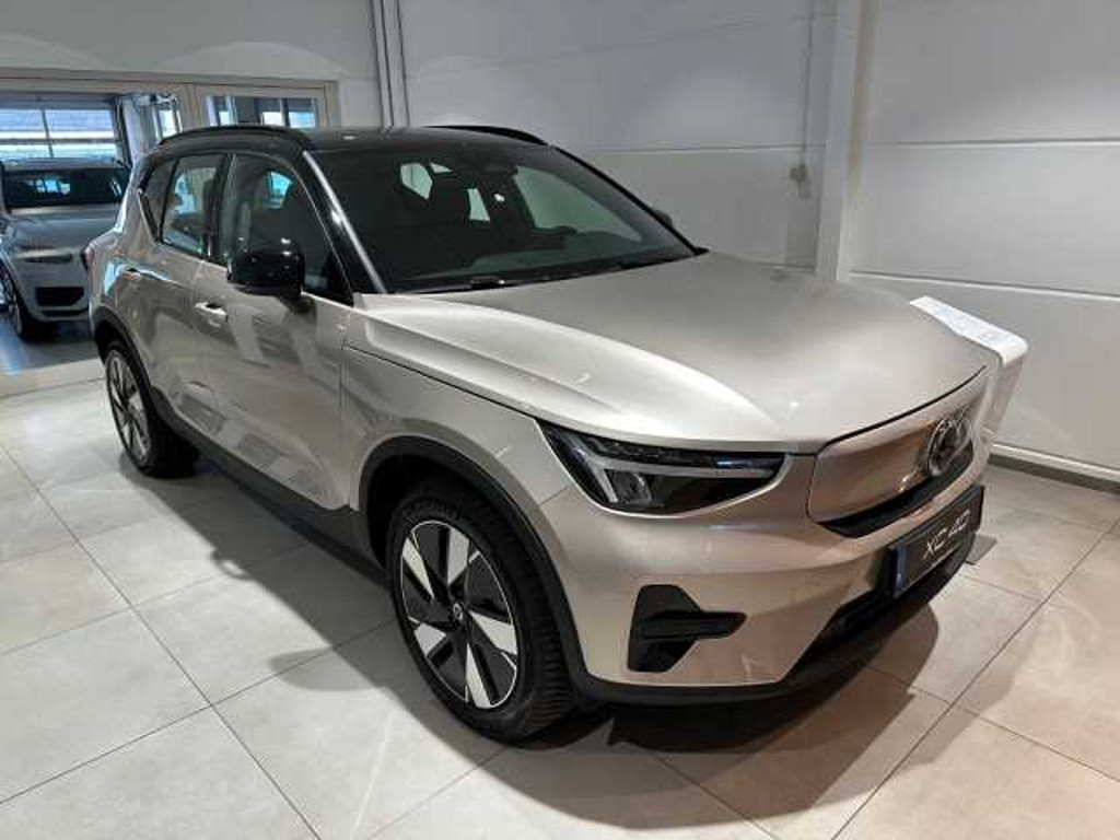 Volvo XC40 Plus