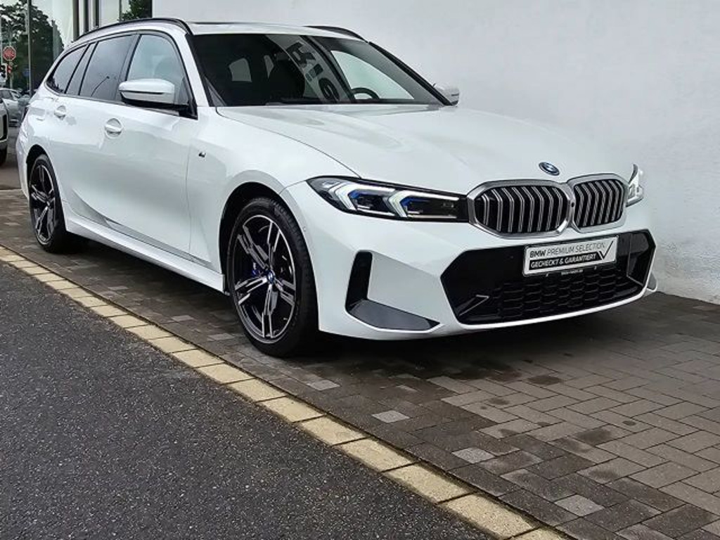 BMW 3 Serie 330 M-Sport Touring 330e