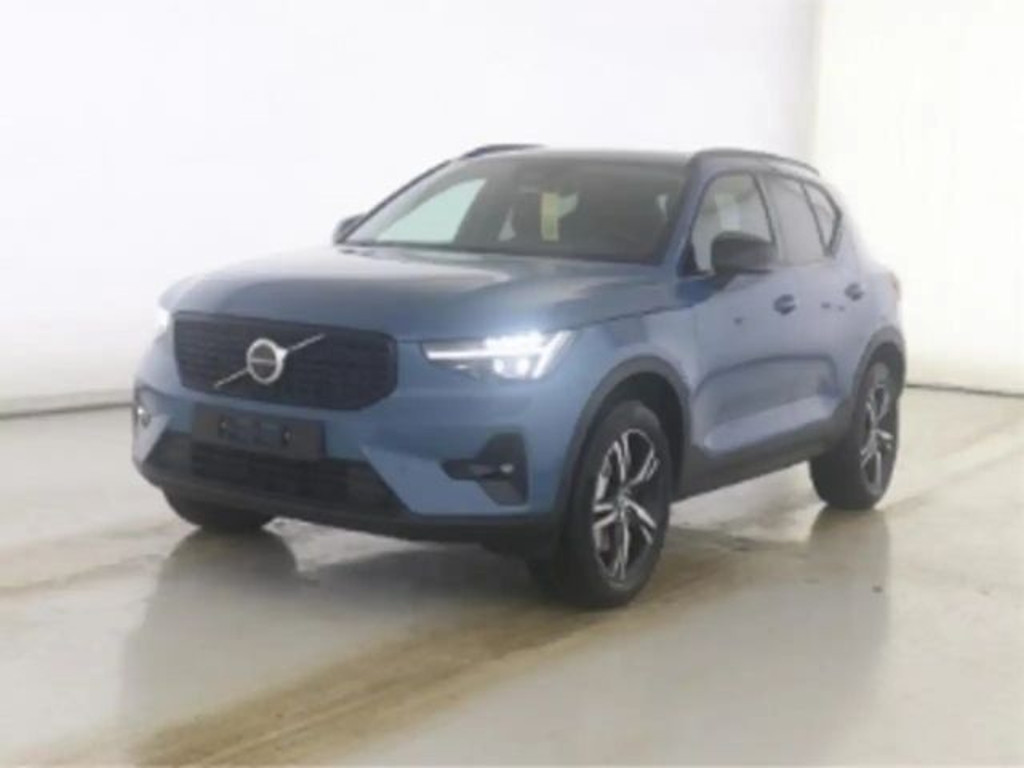 Volvo XC40 Plus Dark
