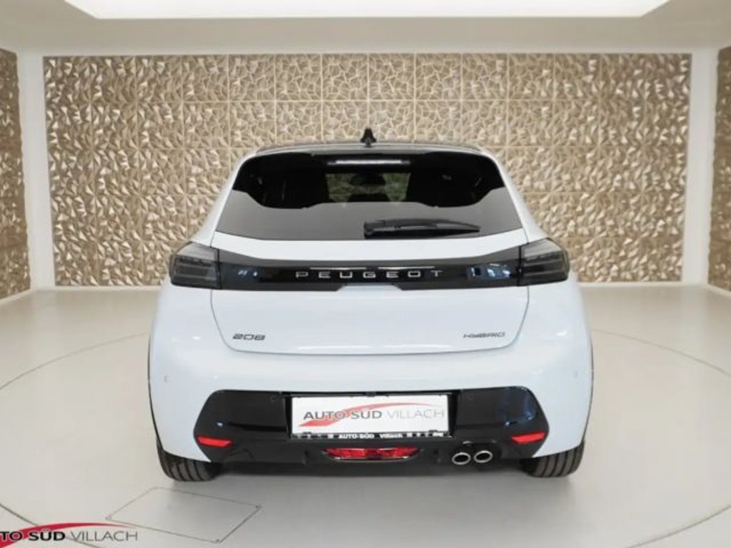 Peugeot e-208
