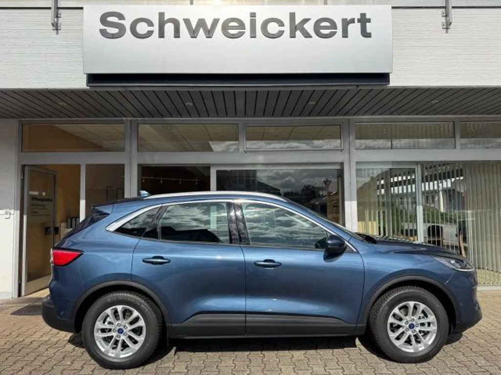 Ford Kuga 4x4 Titanium Hybrid AWD