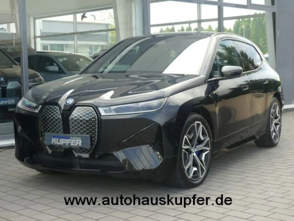 BMW iX xDrive50