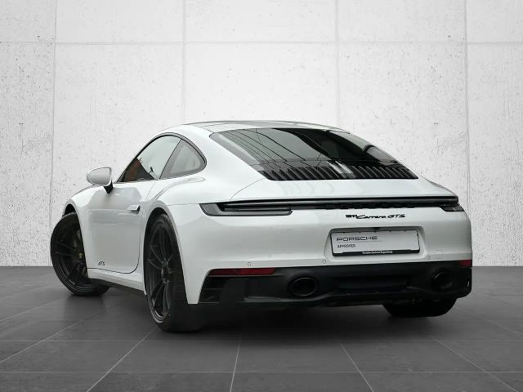 Porsche 992