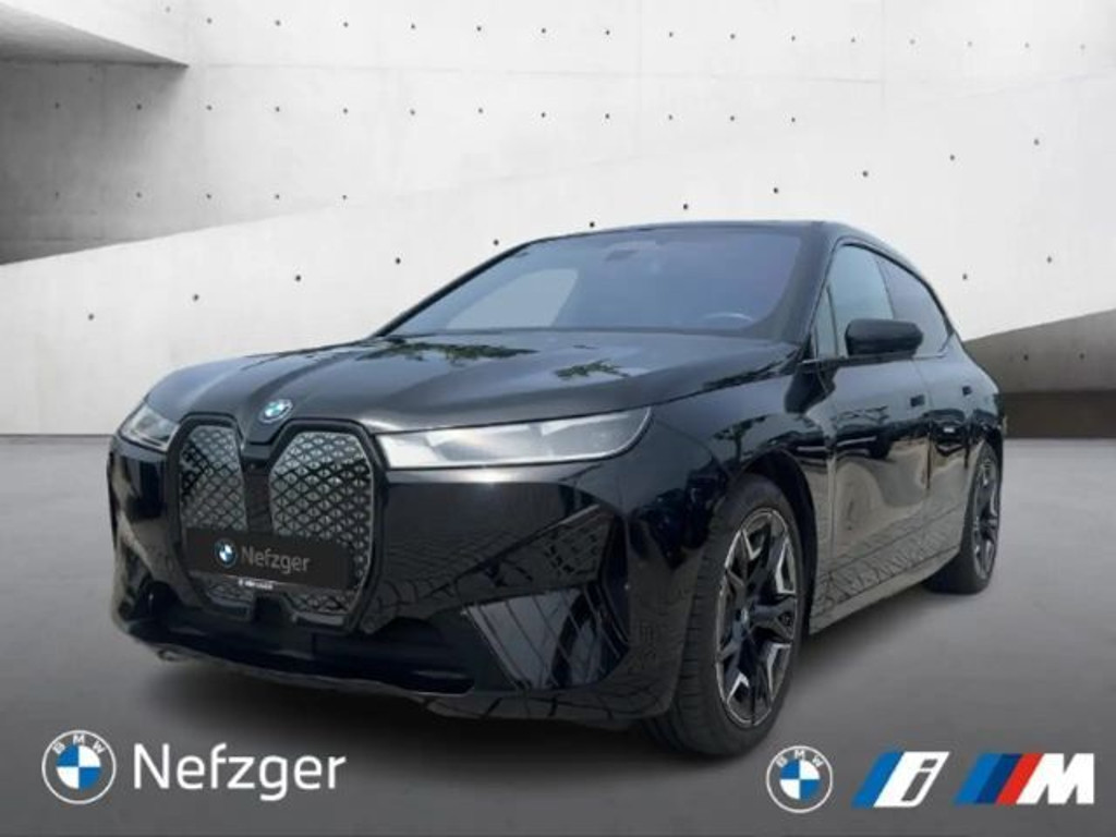 BMW iX xDrive50