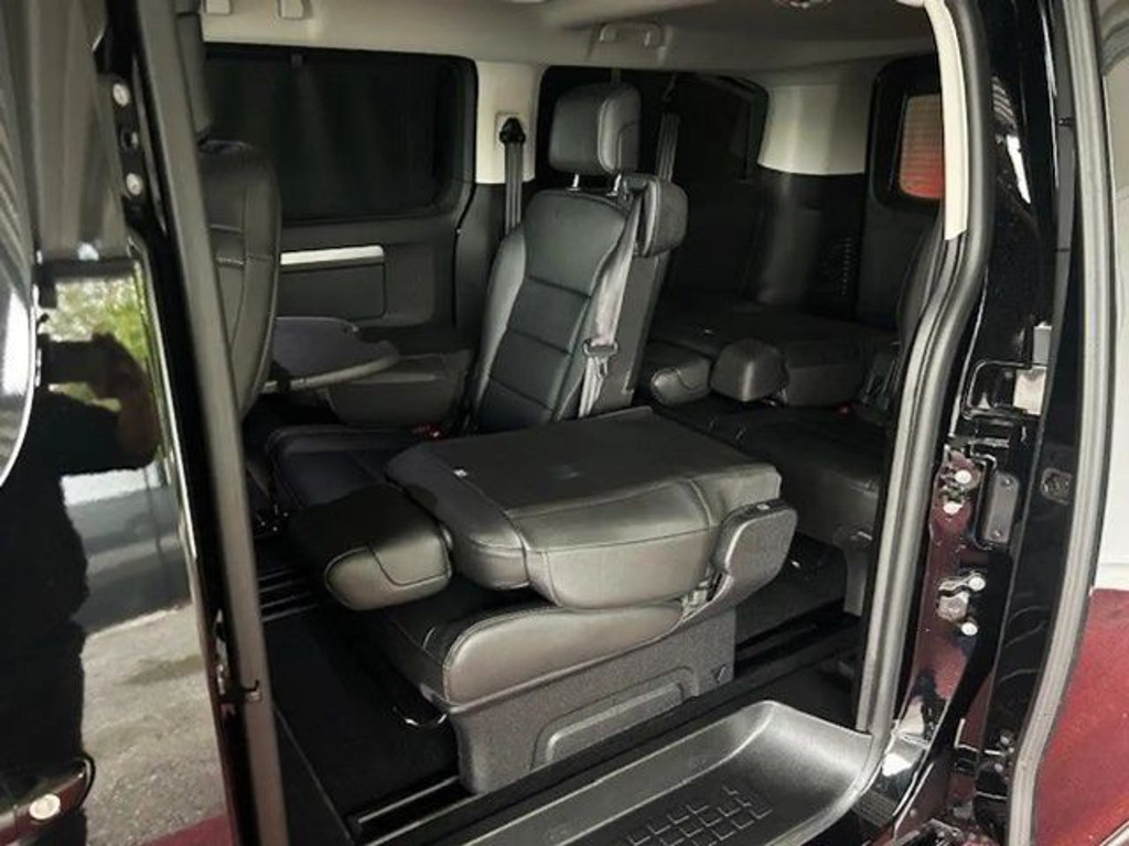 Opel Zafira Life VIP längster Radstand/Standheizung/AHK/8Sitzer