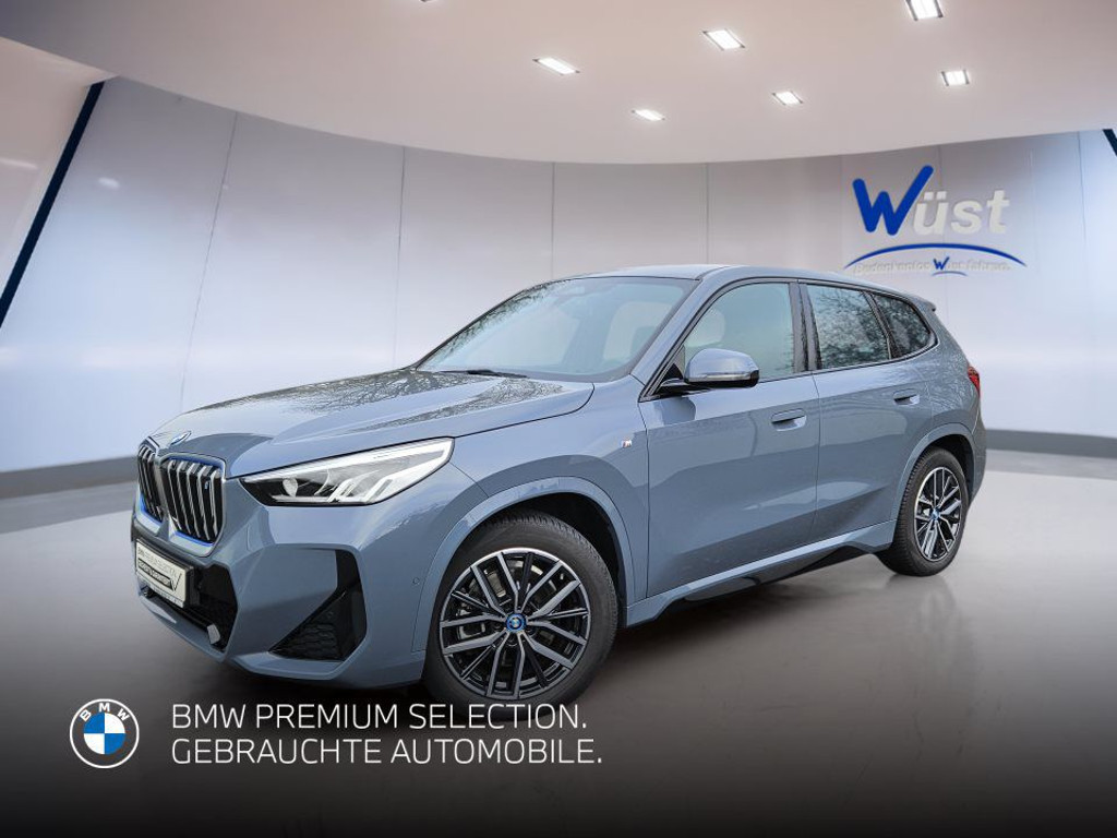 BMW iX1 xDrive30