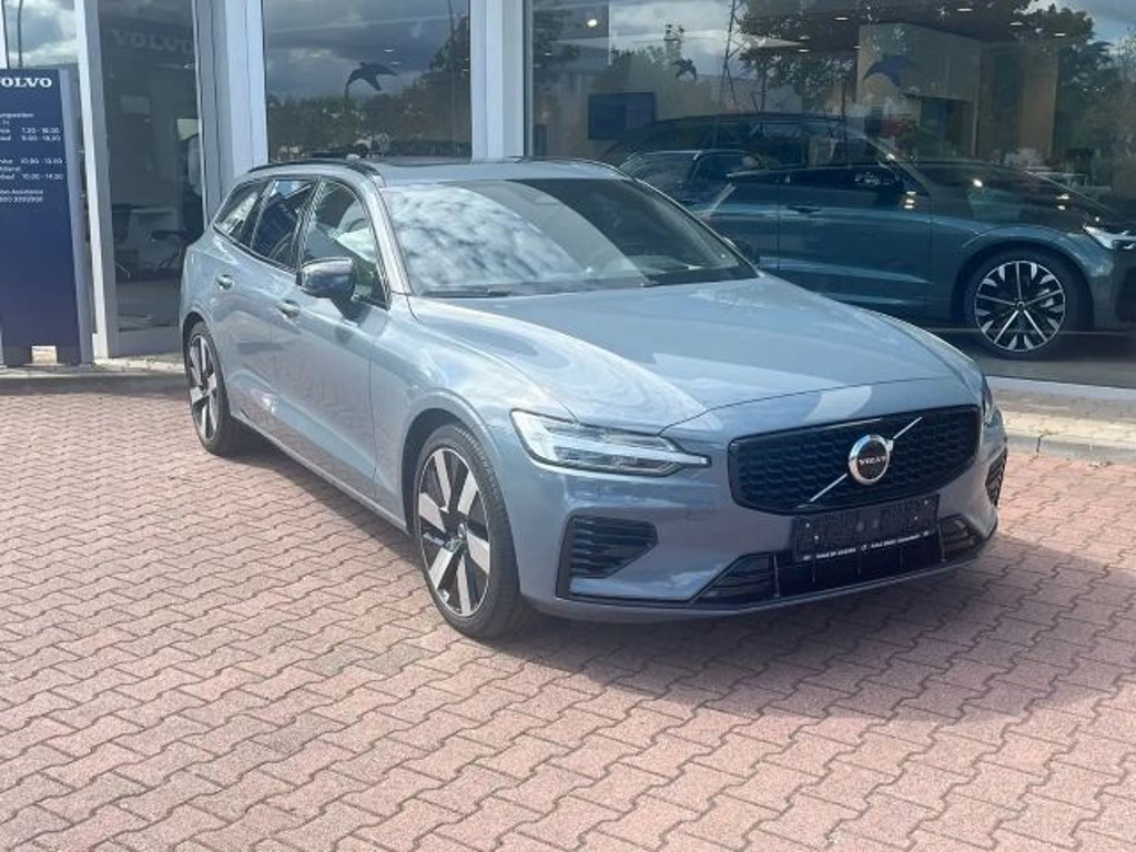 Volvo V60 AWD T8 Recharge Ultimate Dark