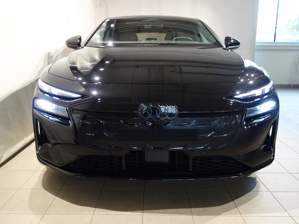 Audi S6 e-tron