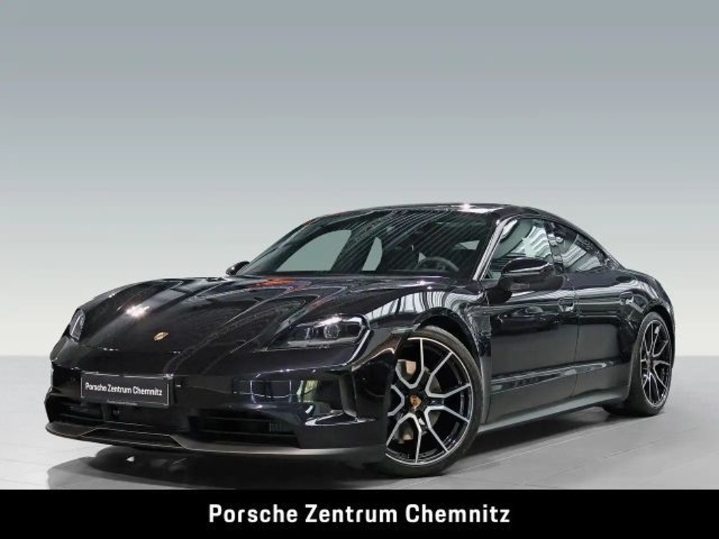 Porsche Taycan 4