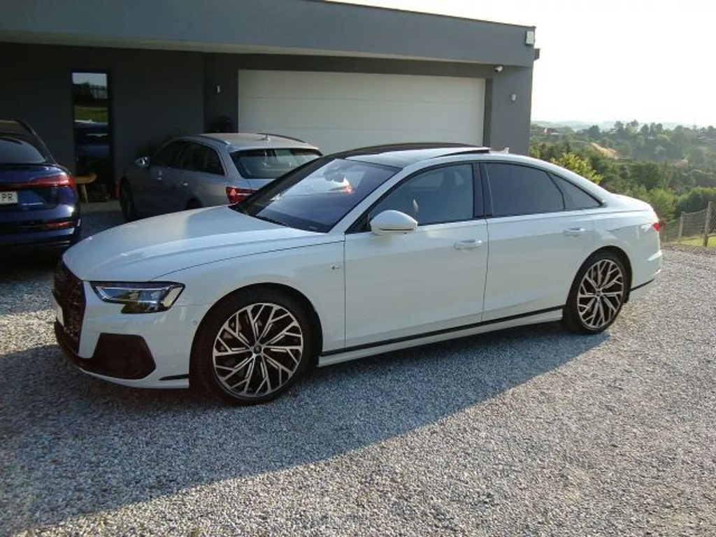 Audi A8 Quattro Sport Hybride 60 TFSI