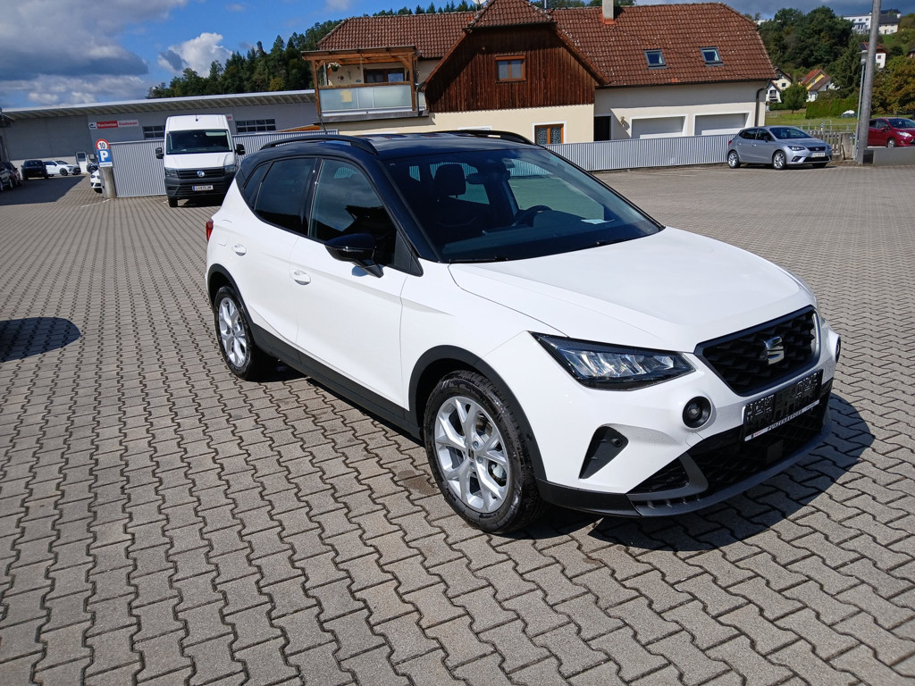 Seat Arona
