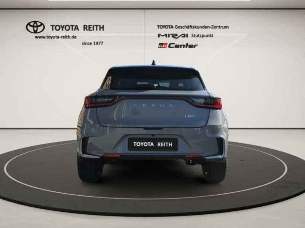 Lexus LBX