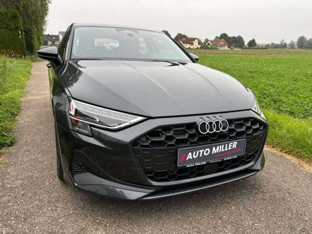 Audi A3 Sportback Sedan S-Tronic