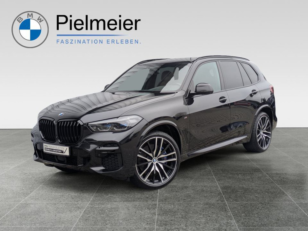 BMW X5 M50i