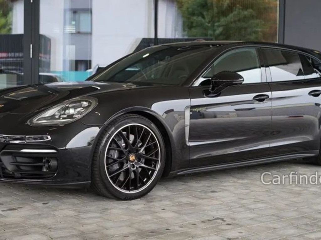 Porsche Panamera E-Hybrid Platinum Edition 4