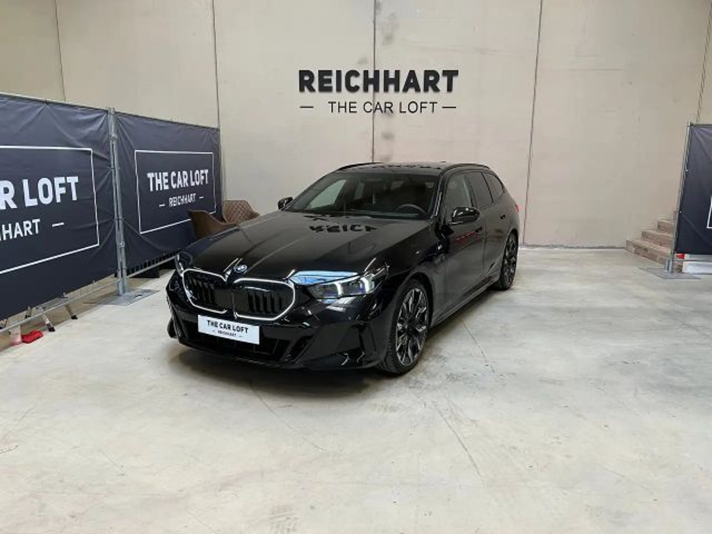 BMW 5 Serie 530 M-Sport xDrive Touring 530e