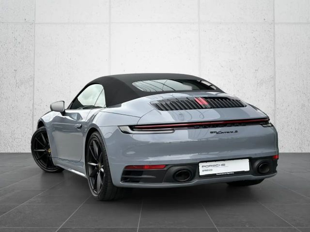 Porsche 992