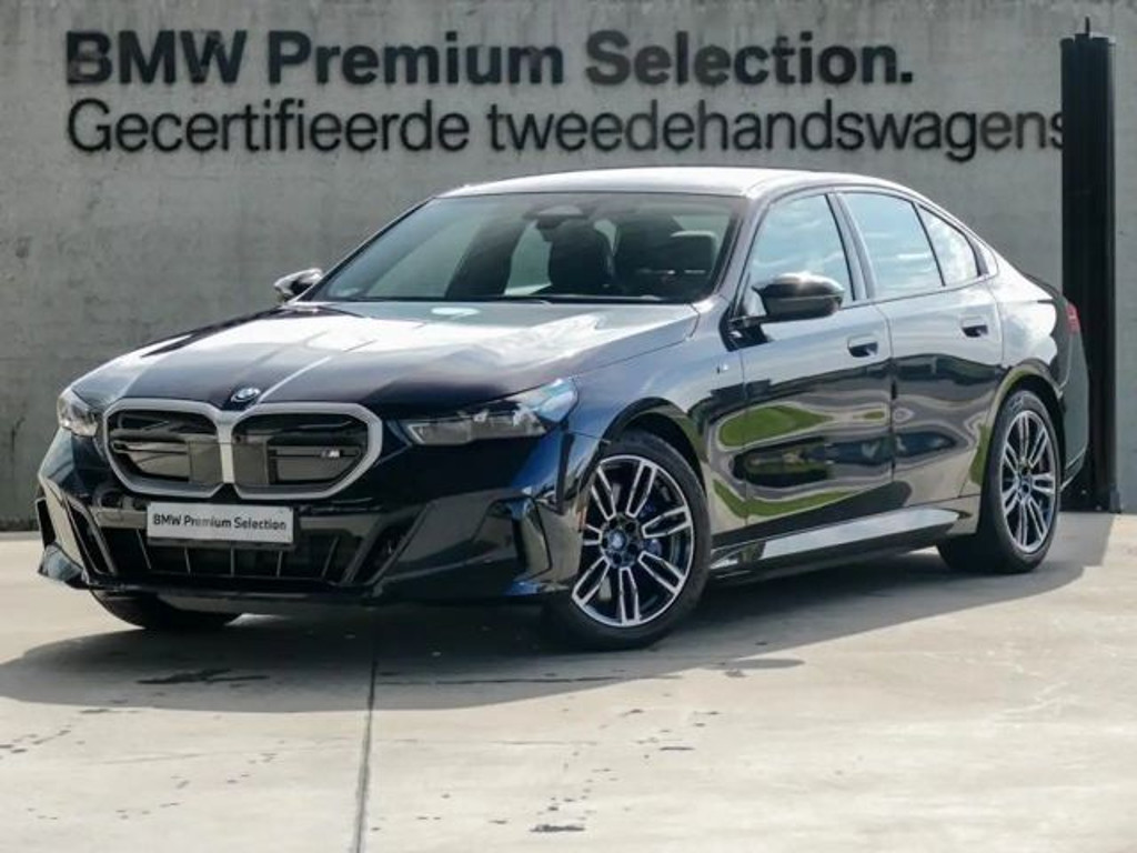 BMW i5 xDrive Sedan M60