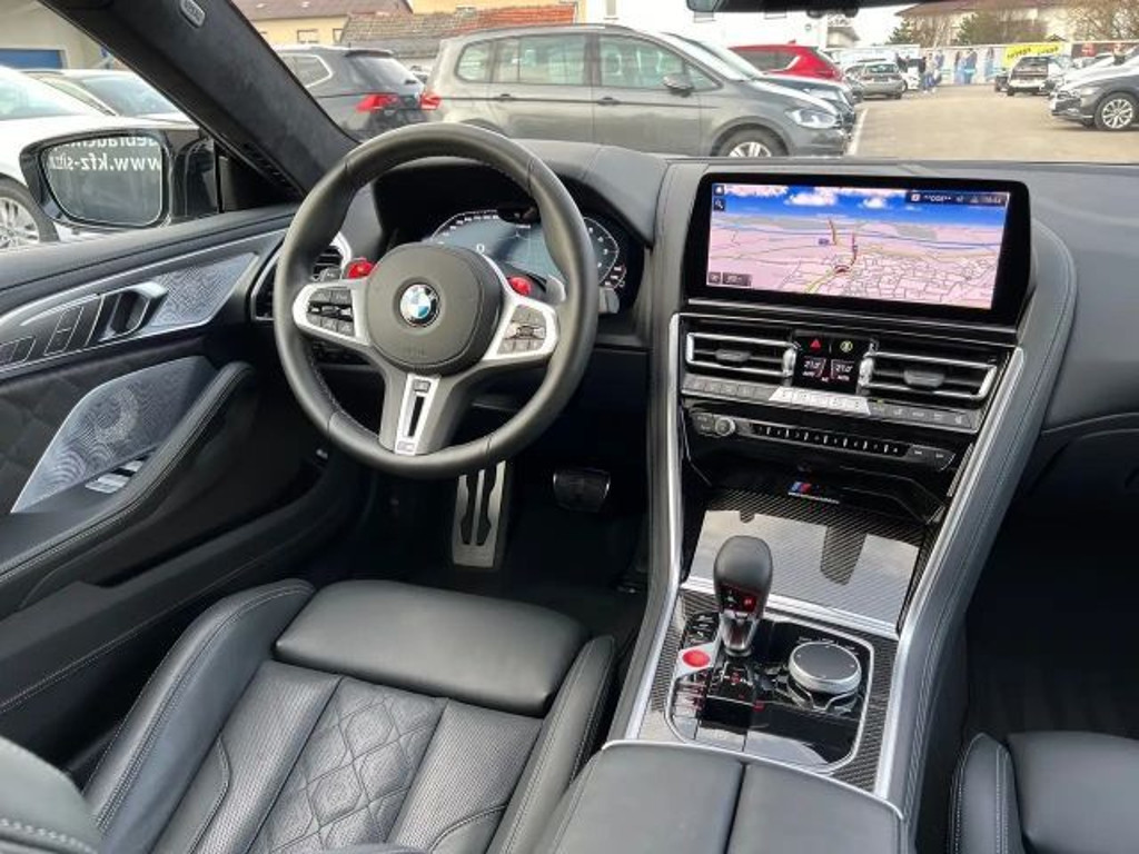 BMW M8