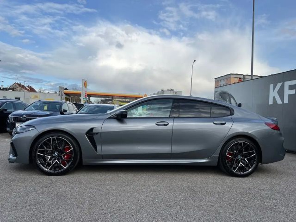 BMW M8