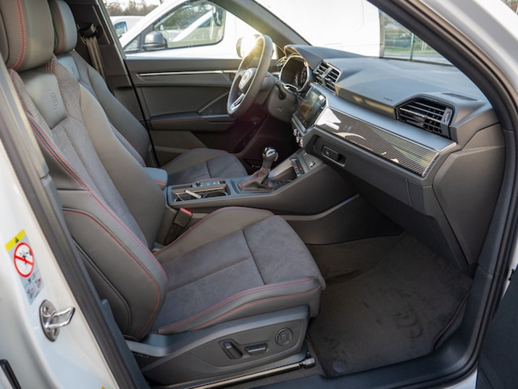 Audi Q3 Quattro S-Line S-Tronic 40 TFSI