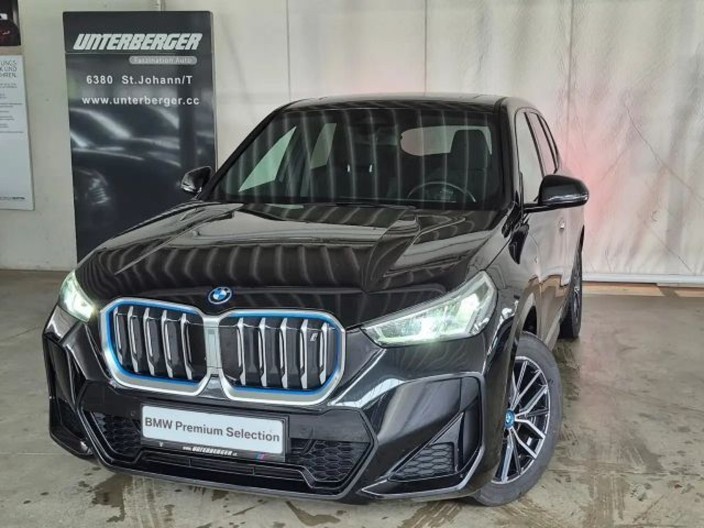 BMW iX1 xDrive30